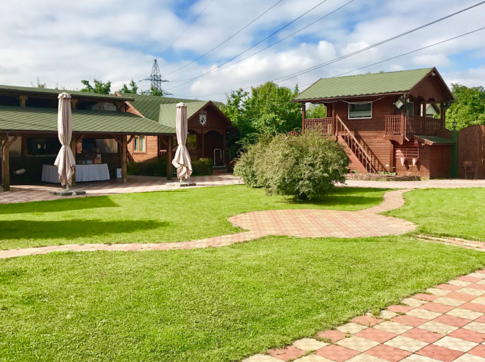 Лазня на Дніпрі Гніздо Зозулі"