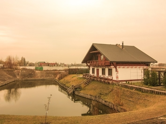 Російська лазня на дровах «на 7км Київ-Погреби»