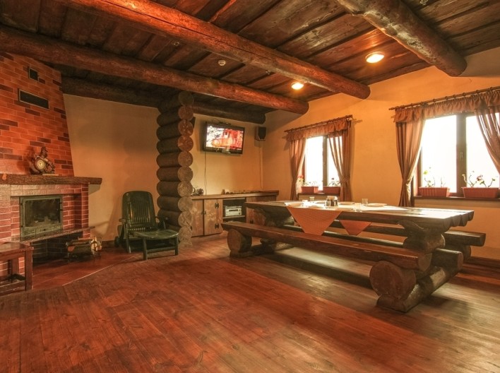 Російська лазня на дровах «на 7км Київ-Погреби»