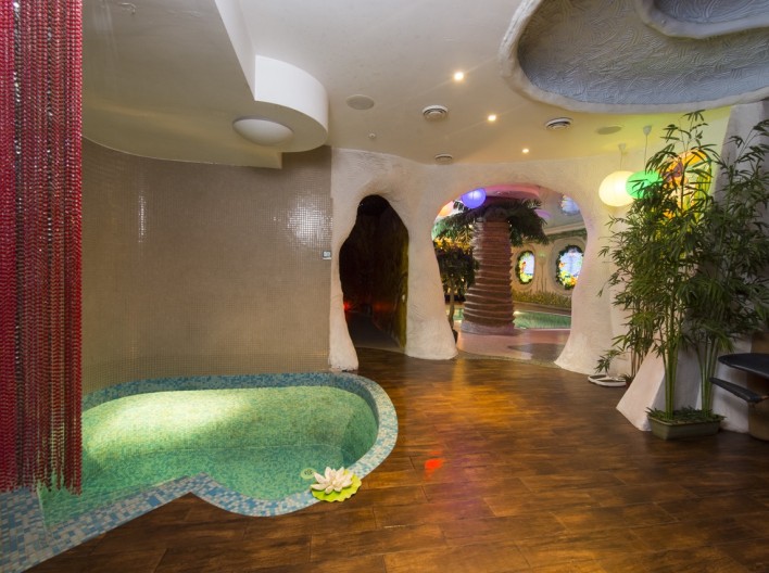 Банно-розважальний комплекс «Travel Club»