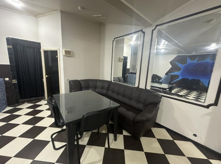 Сауна «Golden Gate» на Максима Кривоноса, 27