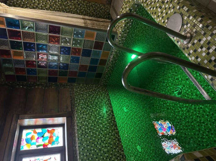 Смерековый дом с баней и бассейном