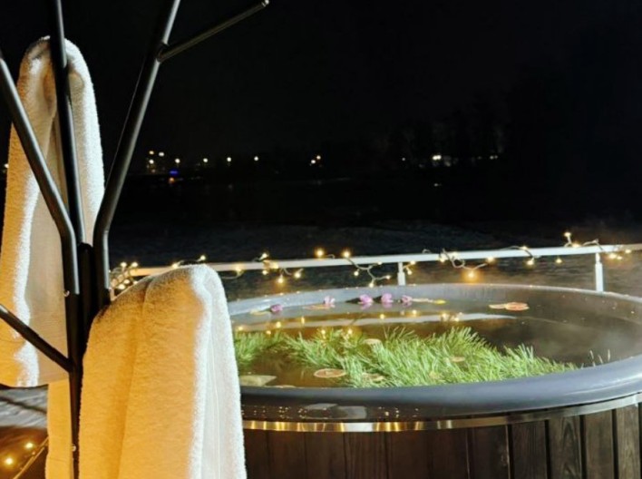 Баня на воді «Cupol Club»