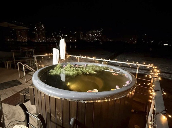 Баня на воді «Cupol Club»